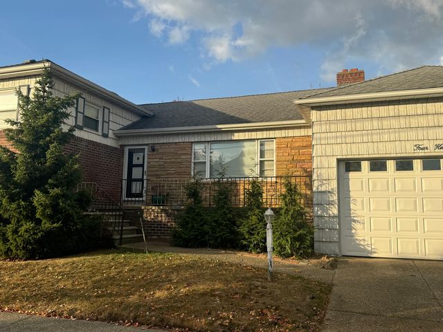 [Rockaway Park Real Estate, listing number 7097116]